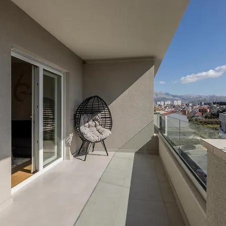 6 Islands - Holiday & Business Apartments - Free Garage Parking Split Exterior photo