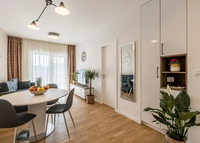 6 Islands - Holiday & Business Apartments - Free Garage Parking