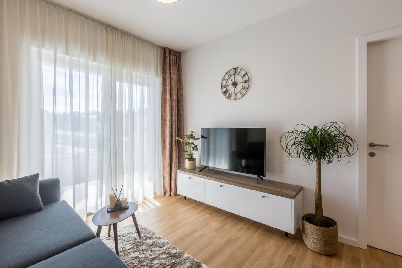 Apartmán 6 Islands - & Business - Free Garage Parking Split